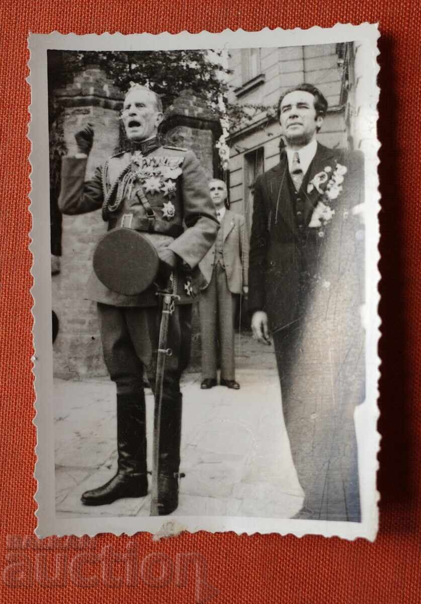 Generalul Nikola Jekov și Colonelul Gheorghi Simeonov Generalul Nikola Jekov și Colonelul Gheorghi Simeonov