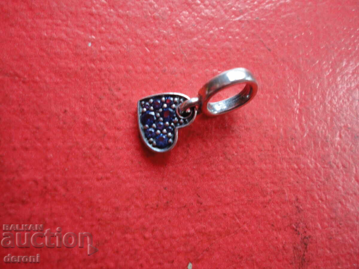 Ασημένιο κολιέ μενταγιόν Pandora με πέτρες με τιμή € 15.00 | 29.34 BGN Ασημένιο κολιέ μενταγιόν Pandora με πέτρες με τιμή € 15.00 | 29.34 BGN