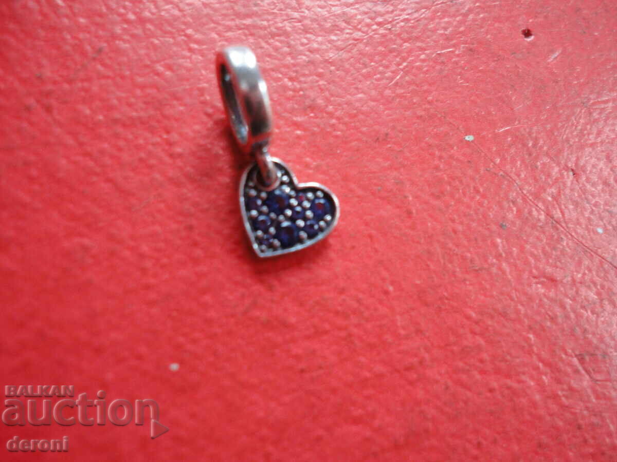 Δημοπρασία Ασημένιο κολιέ μενταγιόν Pandora με πέτρες Δημοπρασία Ασημένιο κολιέ μενταγιόν Pandora με πέτρες