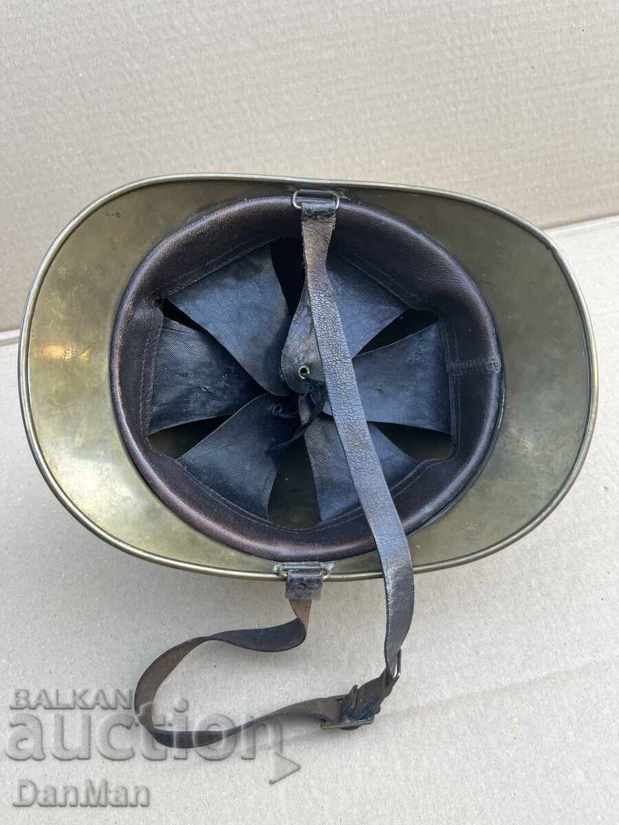 Доставка на Оригинална автентична френска пожарникарска каска, от 40те