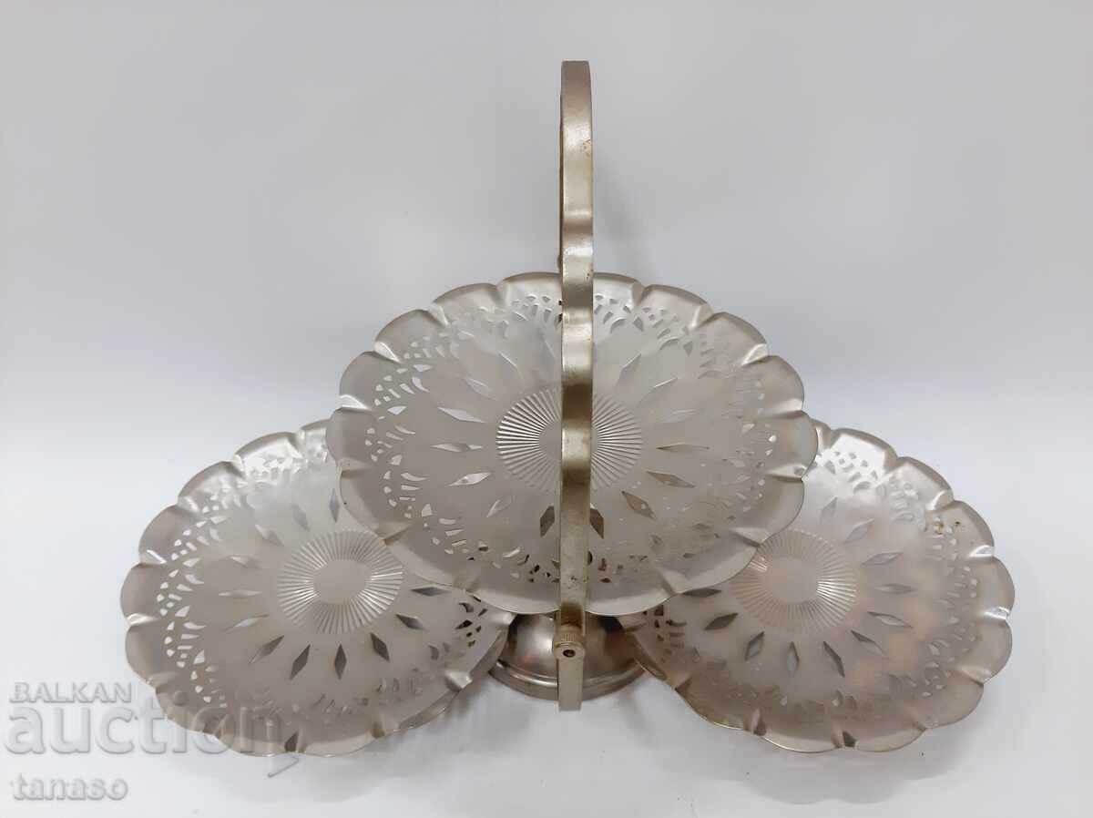 Παράδοση Ρετρό πτυσσόμενη βάση 3 επιπέδων–φιλιγκράν μέταλλο(2.5)