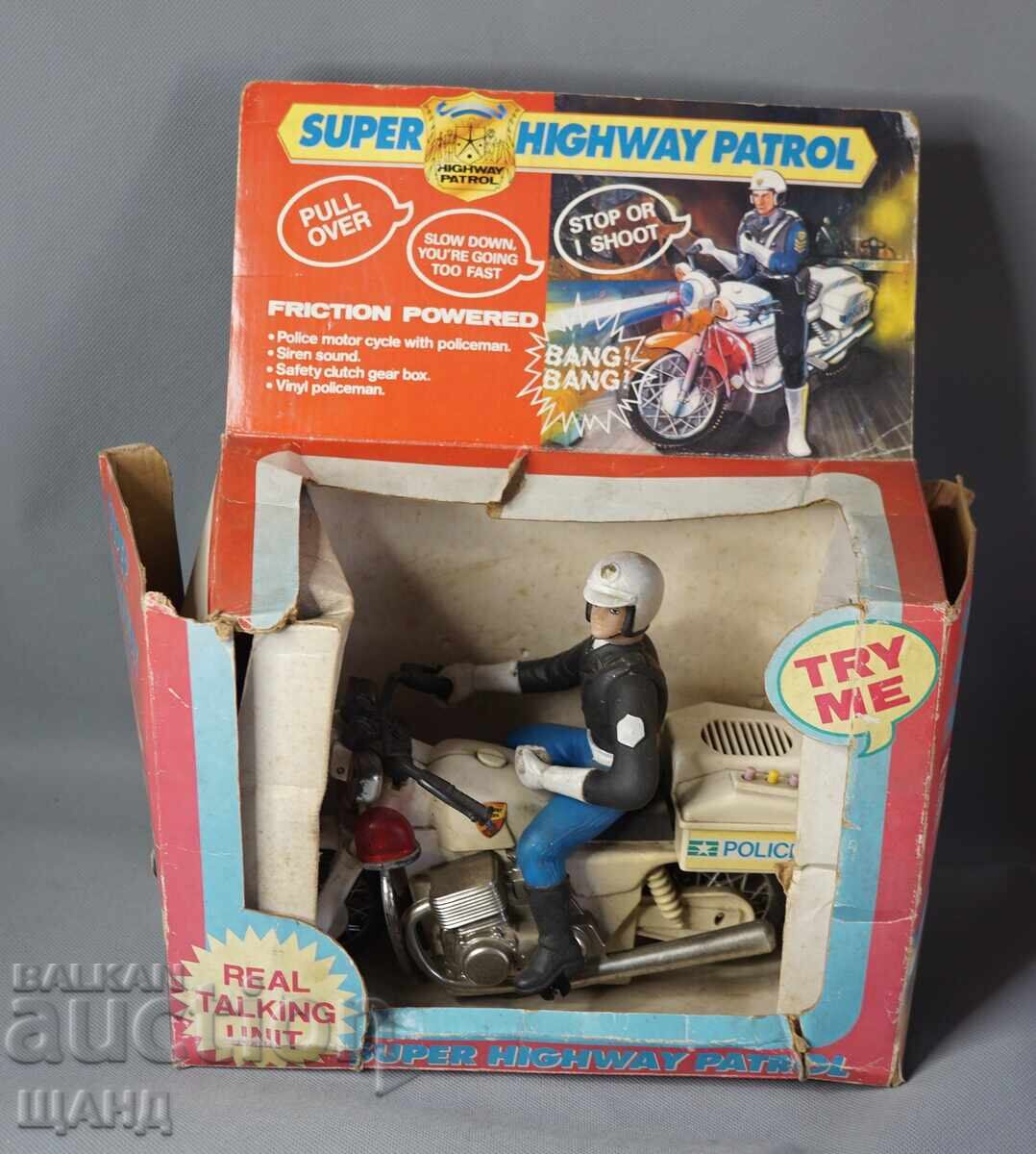Стара пластмасова играчка модел мотор полиция с кутия