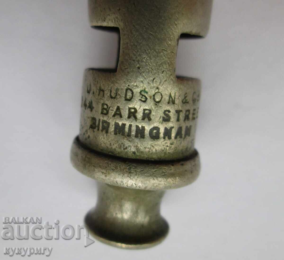 Veche fluier de poliție grecesc Poliția Orașului cu preț € 25.00 | 48.90 BGN Veche fluier de poliție grecesc Poliția Orașului cu preț € 25.00 | 48.90 BGN