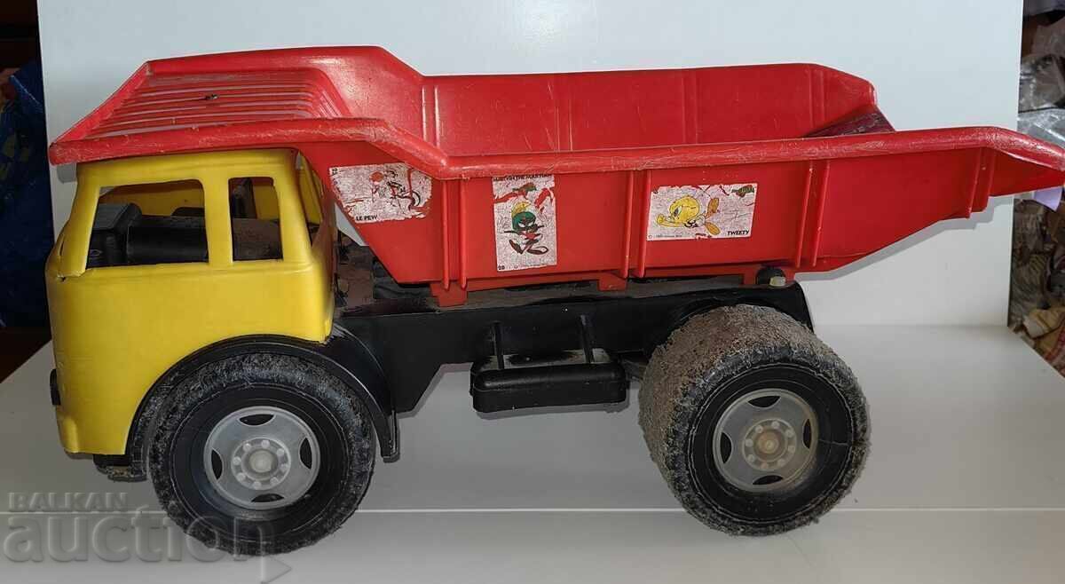 CAMIONAS JUCĂRIE DIN PLASTIC DIN PERIOADA SOCIALISTĂ