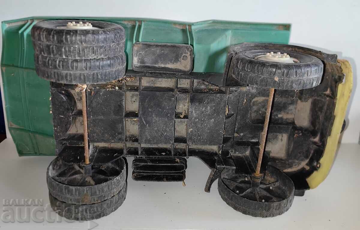 SOCIALIST PLASTIC TOY TRUCK - DIRTY - 7