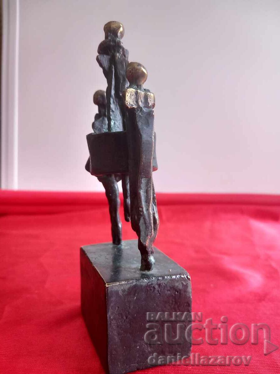 Livrarea STAVRI KALINOV Mică sculptură din bronz, statuetă Livrarea STAVRI KALINOV Mică sculptură din bronz, statuetă