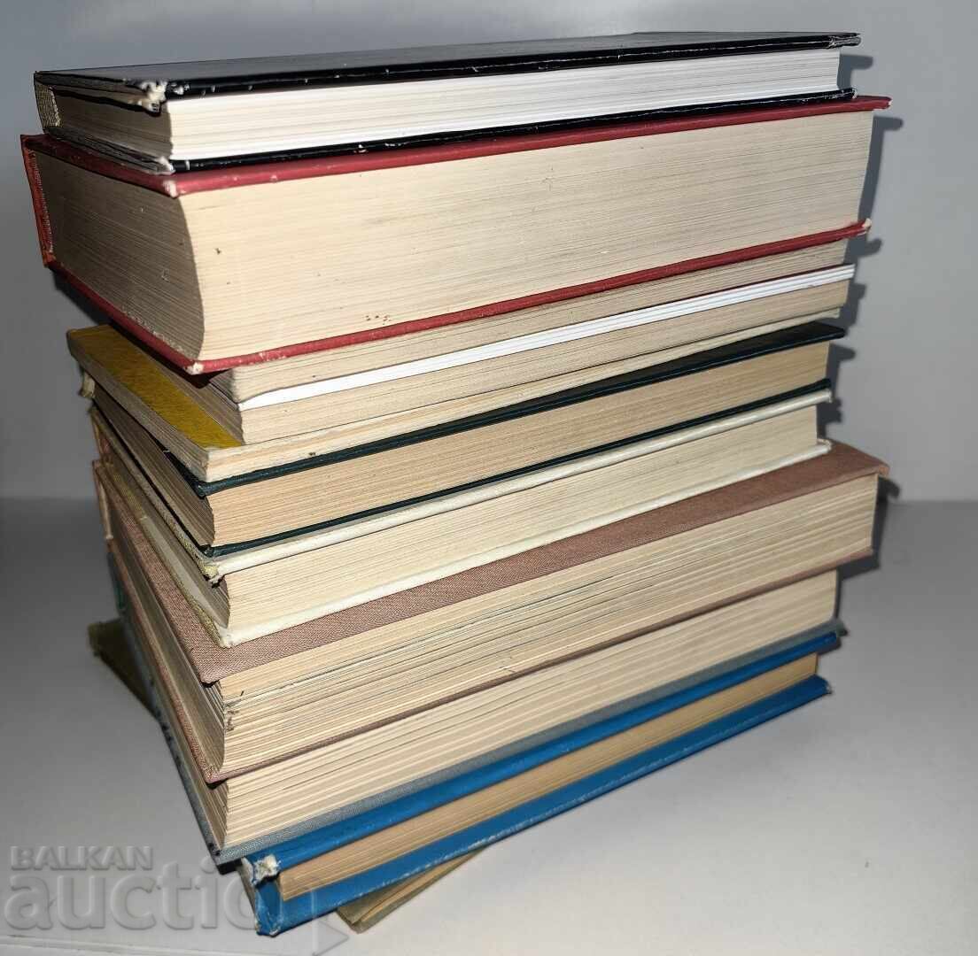 Δημοπρασία LOT KNIGI ZA KINO, TEATŬR, STSENARII, KRITIKA, KINOIZKUSTVO, FILMI