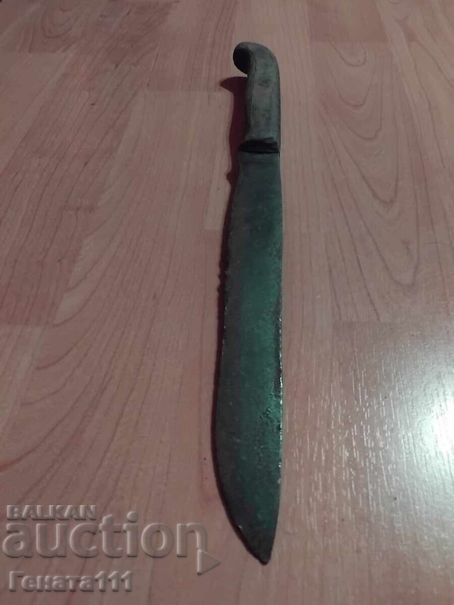 Vechi cuțit ciobănesc forjat karakulak cu preț € 35.00 | 68.45 BGN