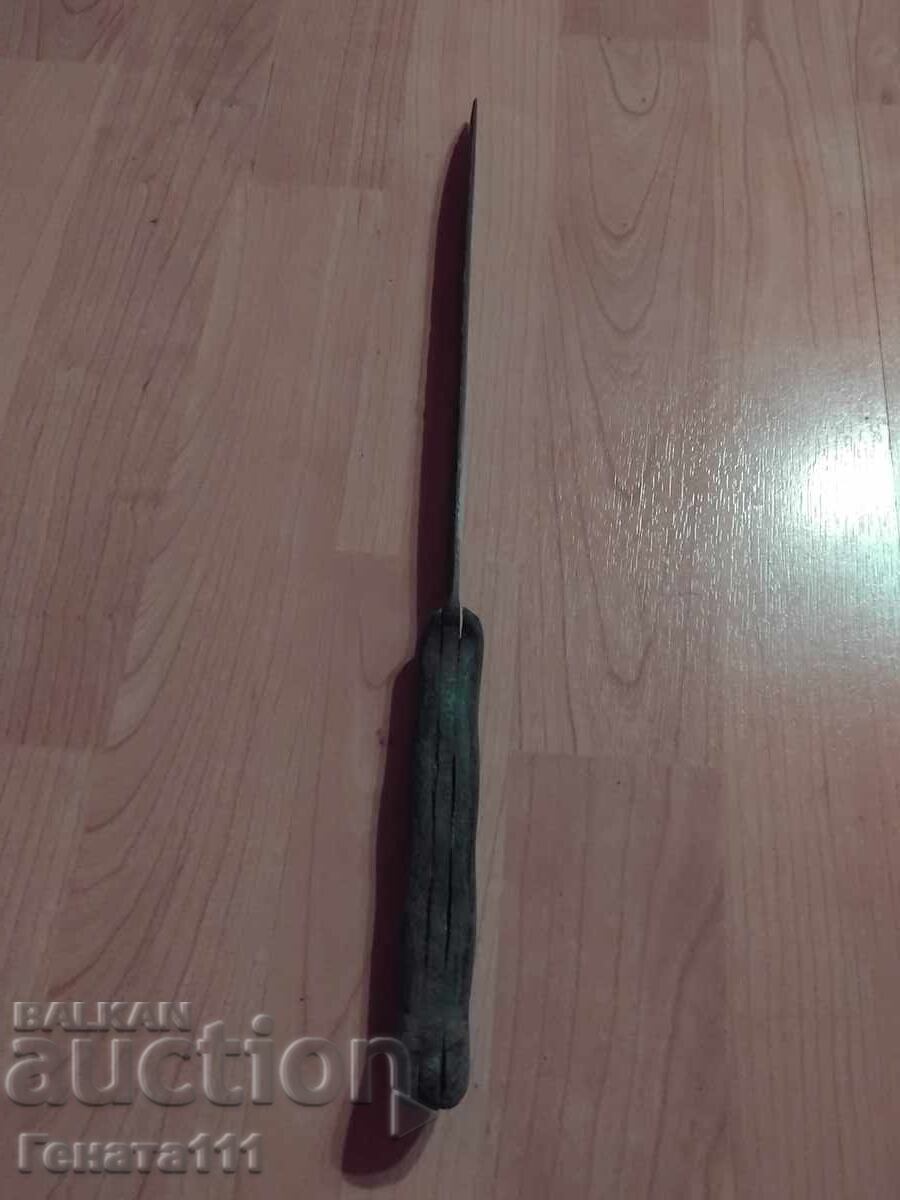 Licitație Vechi cuțit ciobănesc forjat karakulak