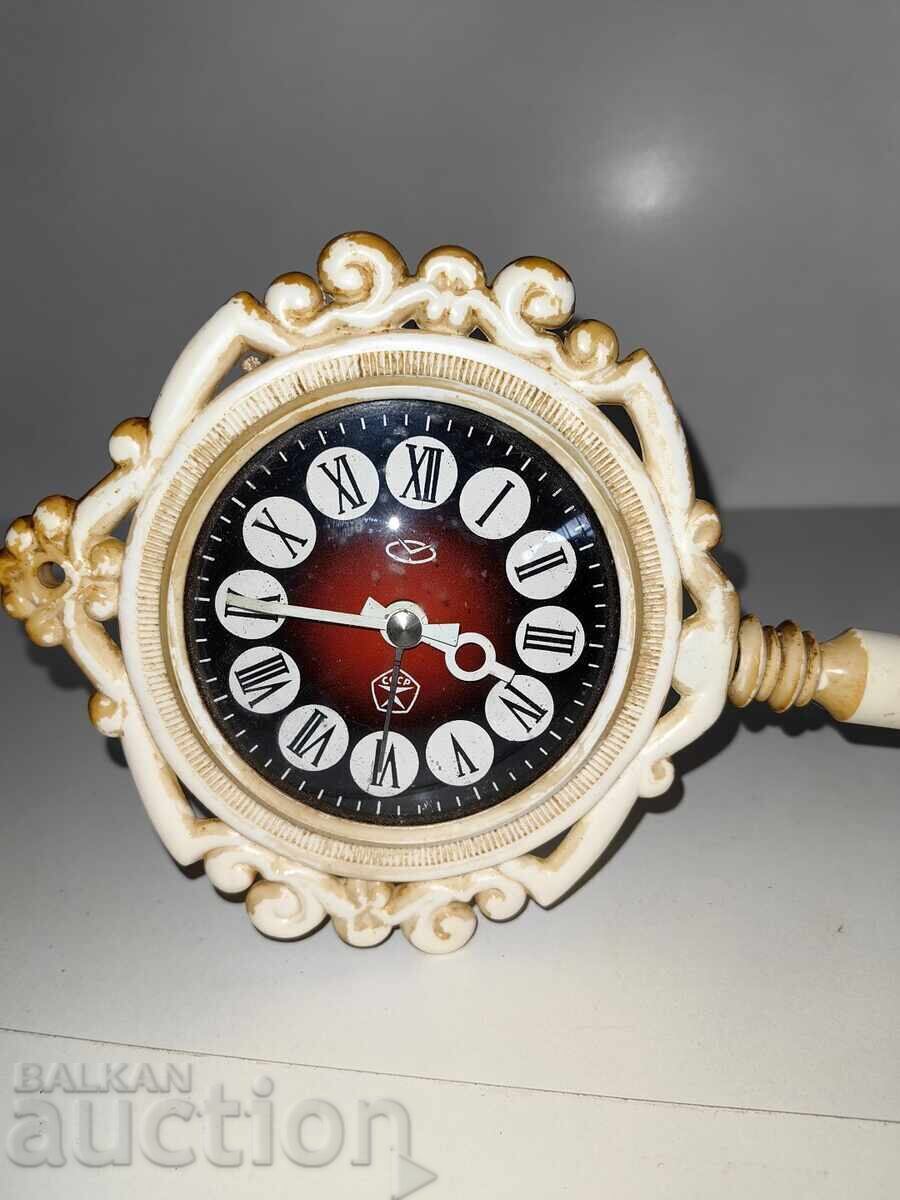 ΣΠΑΝΙΟ ΣΟΣΙΑΛΙΣΤΙΚΟ ΕΠΙΤΡΑΠΕΖΙΟ ΡΟΛΟΪ ΞΥΠΝΗΤΗΡΙ ΜΕ ΚΛΕΙΔΙ με τιμή € 7.00 | 13.69 BGN