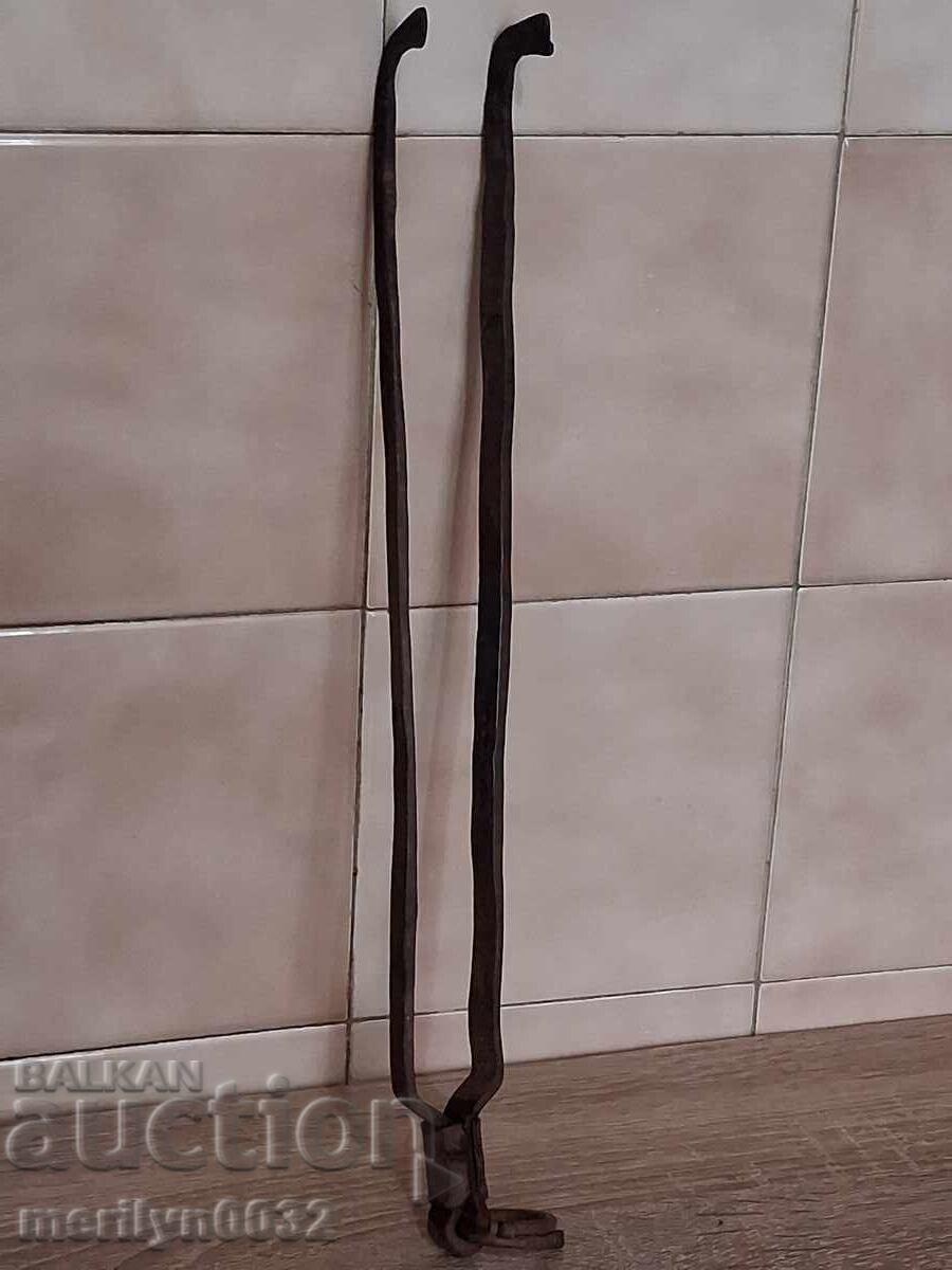 Δημοπρασία Παλιό ντιλάφι, λαβίδα, σφυρήλατο σίδερο για φούρνο