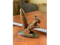 ΦΙΓΟΥΡΑ ΑΠΟ ΚΟΥΚΟΥΝΑΡΙ, ΦΟΥΝΤΟΥΚΙΑ, ΞΥΛΟ ΚΑΙ ΟΙΚΟΛΟΓΙΚΑ ΥΛΙΚΑ ΑΠΟ ΤΗΝ ΕΠΟΧΗ ΤΟΥ ΣΟΣΙΑΛΙΣΜΟΥ