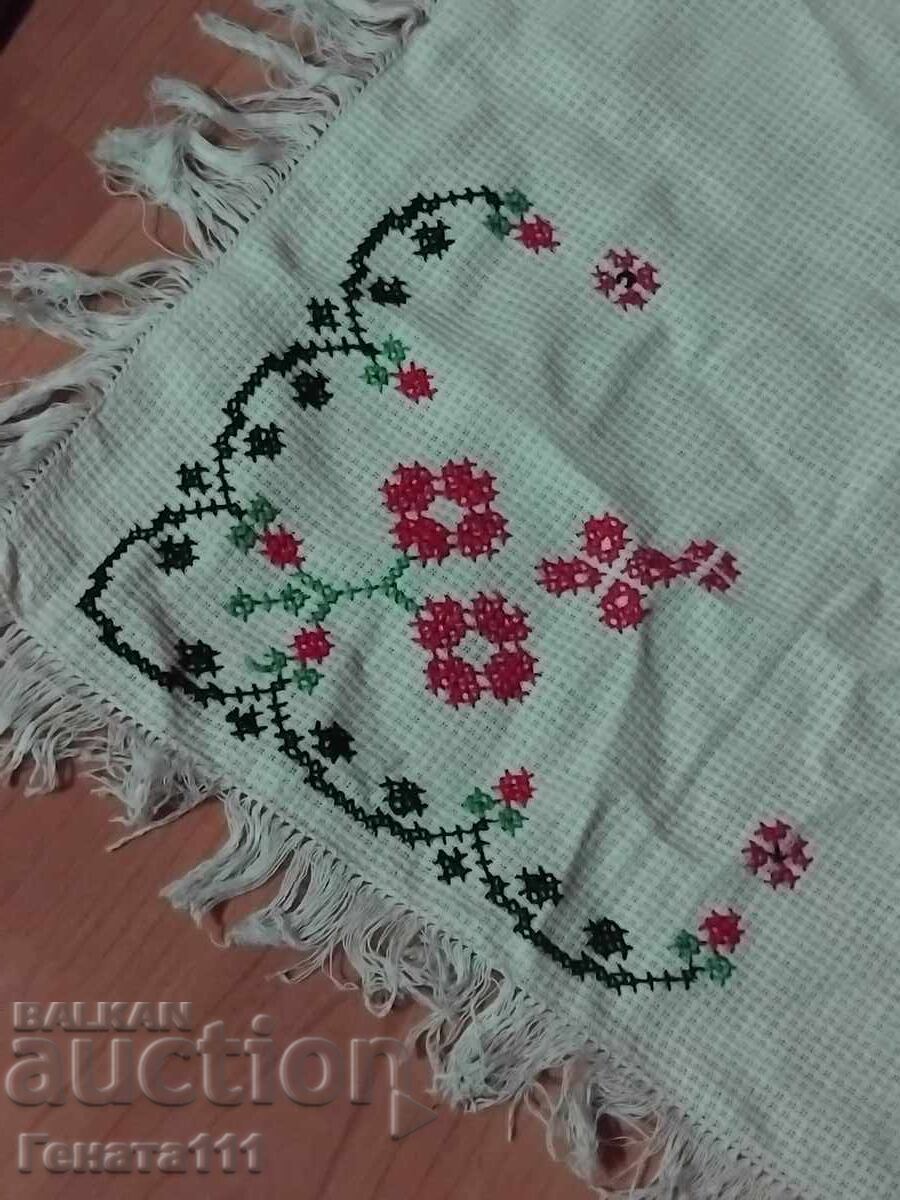Аукцион Стара покривка каре бродерия