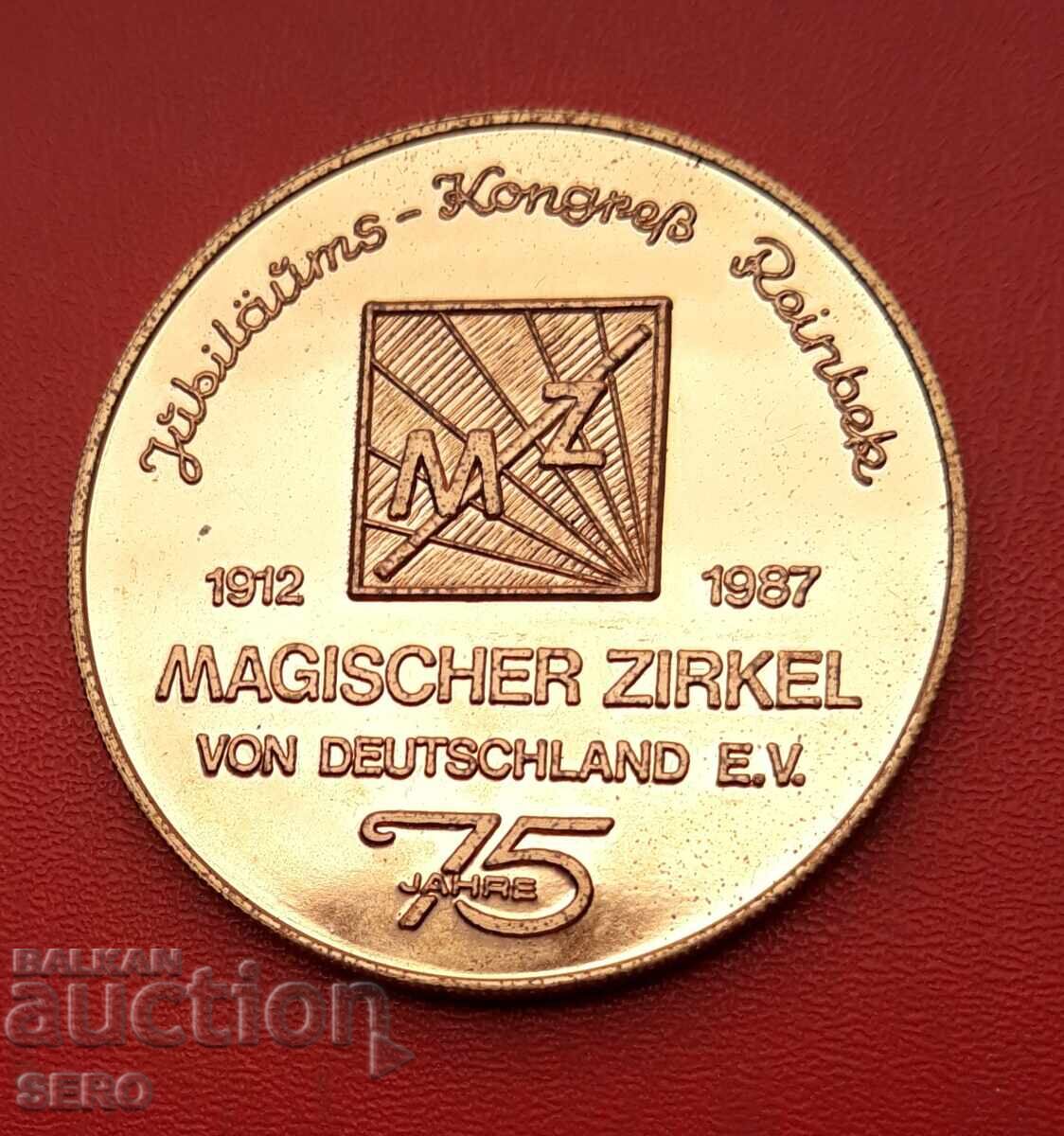 Медал-Германия-75 години организация на магьосниците с цена € 2.01 | 3.93 лв.