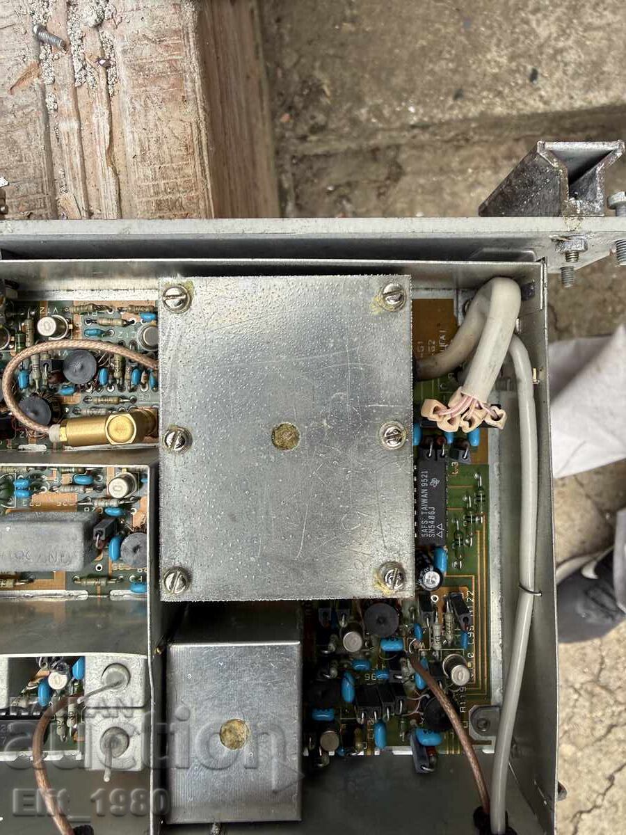 Licitație Placă cu aurire