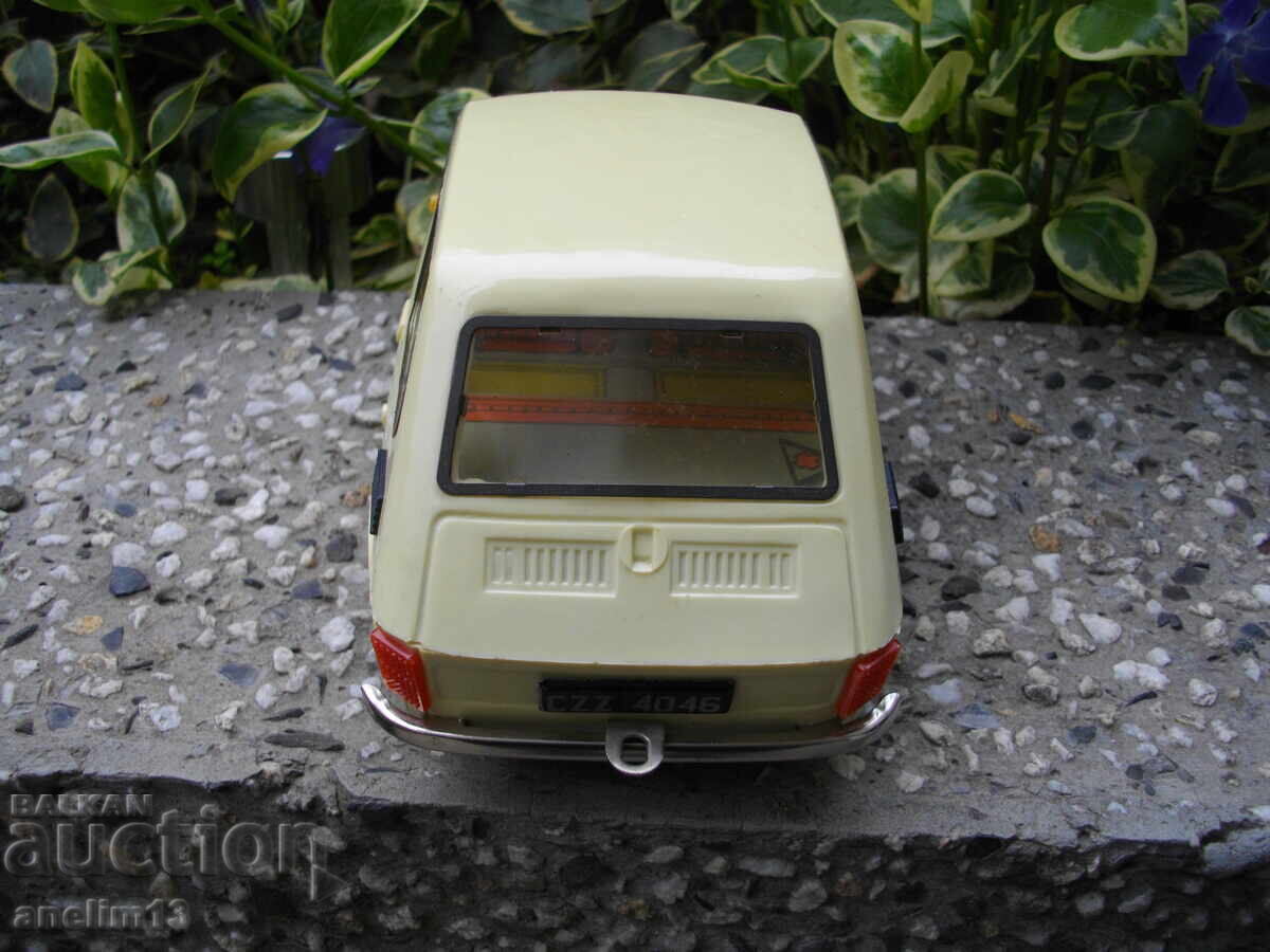 Δημοπρασία ΣΟΣΙΑΛΙΣΤΙΚΟ ΠΛΑΣΤΙΚΟ ΑΥΤΟΚΙΝΗΤΑΚΙ POLSKI FIAT 126