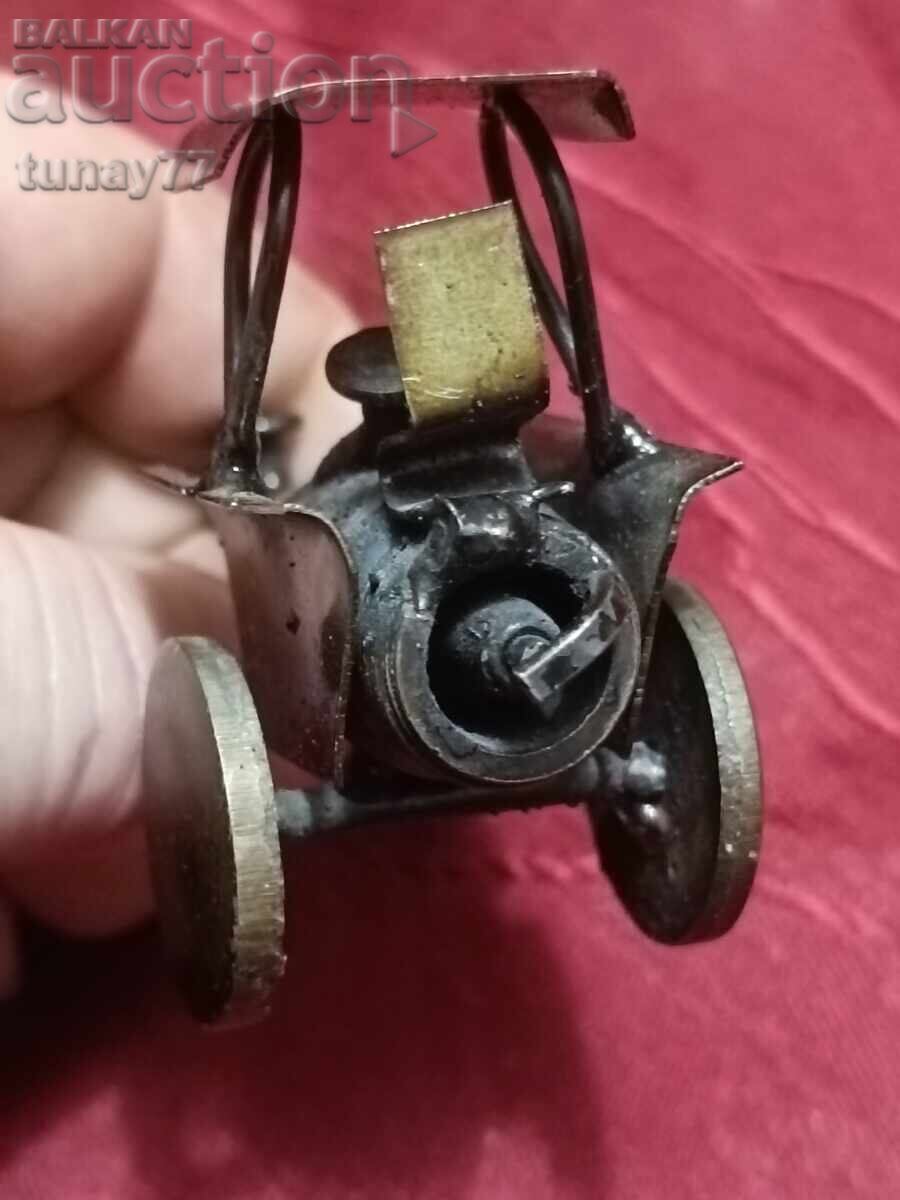 Δημοπρασία Μεταλλικό γλυπτό τέχνης Τρακτέρ Δημοπρασία Μεταλλικό γλυπτό τέχνης Τρακτέρ