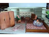 КУКЛЕН СВЯТ - ЛОТ ДЕТСКИ ИГРАЧКИ КУКЛА КУКЛИ МЕБЕЛИ