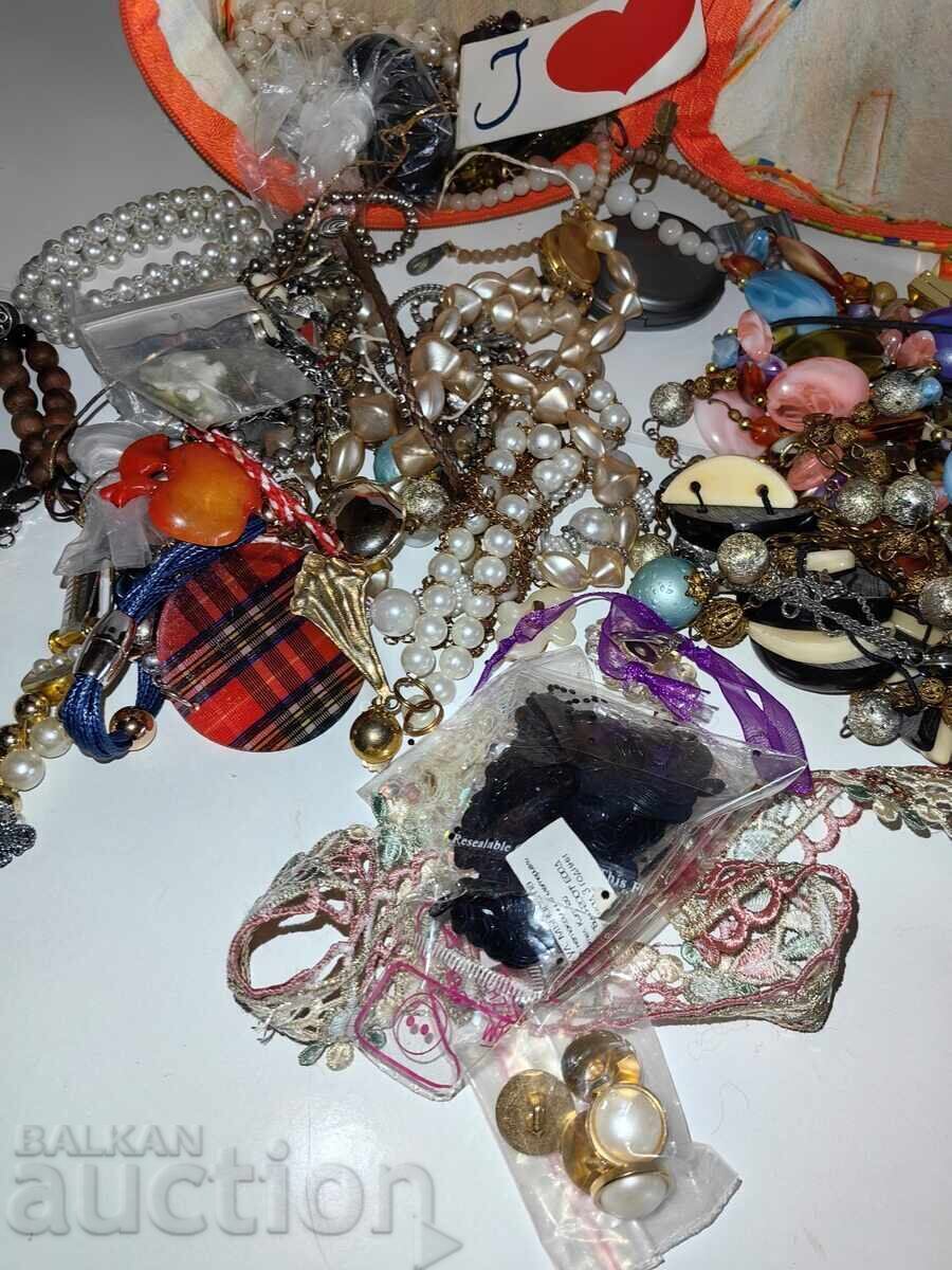 Δημοπρασία ΝΕΣΕΣΕΡ ΜΕ "ΘΗΣΑΥΡΟΥΣ" - ΠΑΡΤΙΔΑ ΚΟΣΜΗΜΑΤΩΝ (ΑΚΕΡΑΙΑ ΚΑΙ ΣΠΑΣΜΕΝΑ)