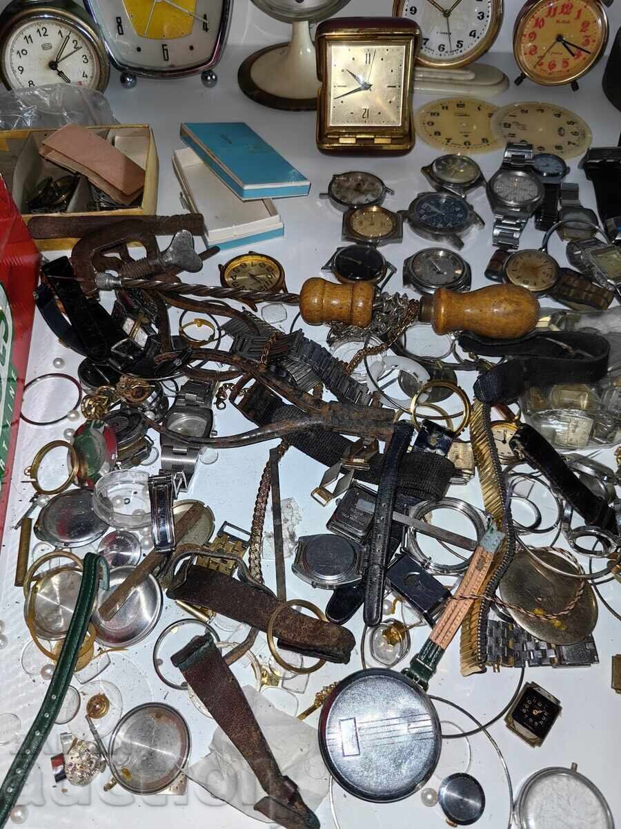 Δημοπρασία LOT CHASOVNITSI ZA REMONT ILI CHASTI + DRUGI CHASTI INSTRUMENTI
