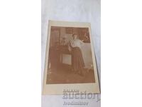 Φωτογραφία Βέλικο Τάρνοβο Νεαρή κοπέλα 1917