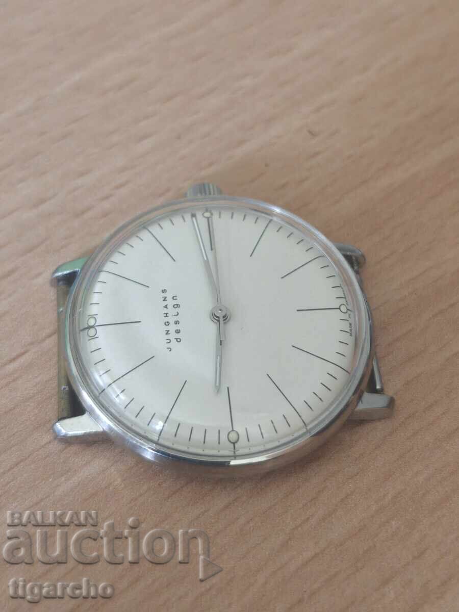 Часовник JUNGHANS с цена € 700.00 | 1369.09 лв.