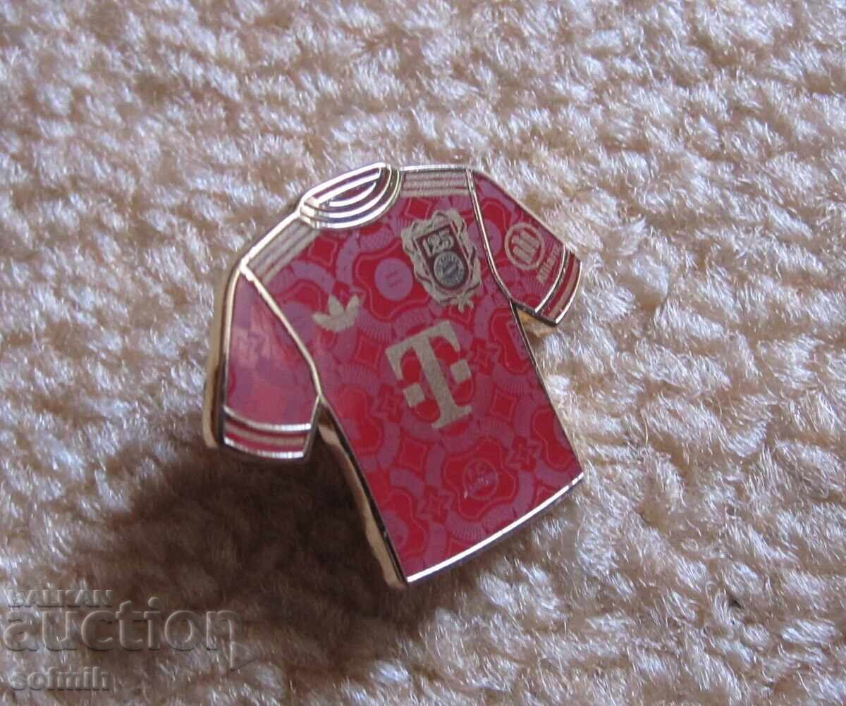 Bayern football pin with price € 10.00 | 19.56 BGN