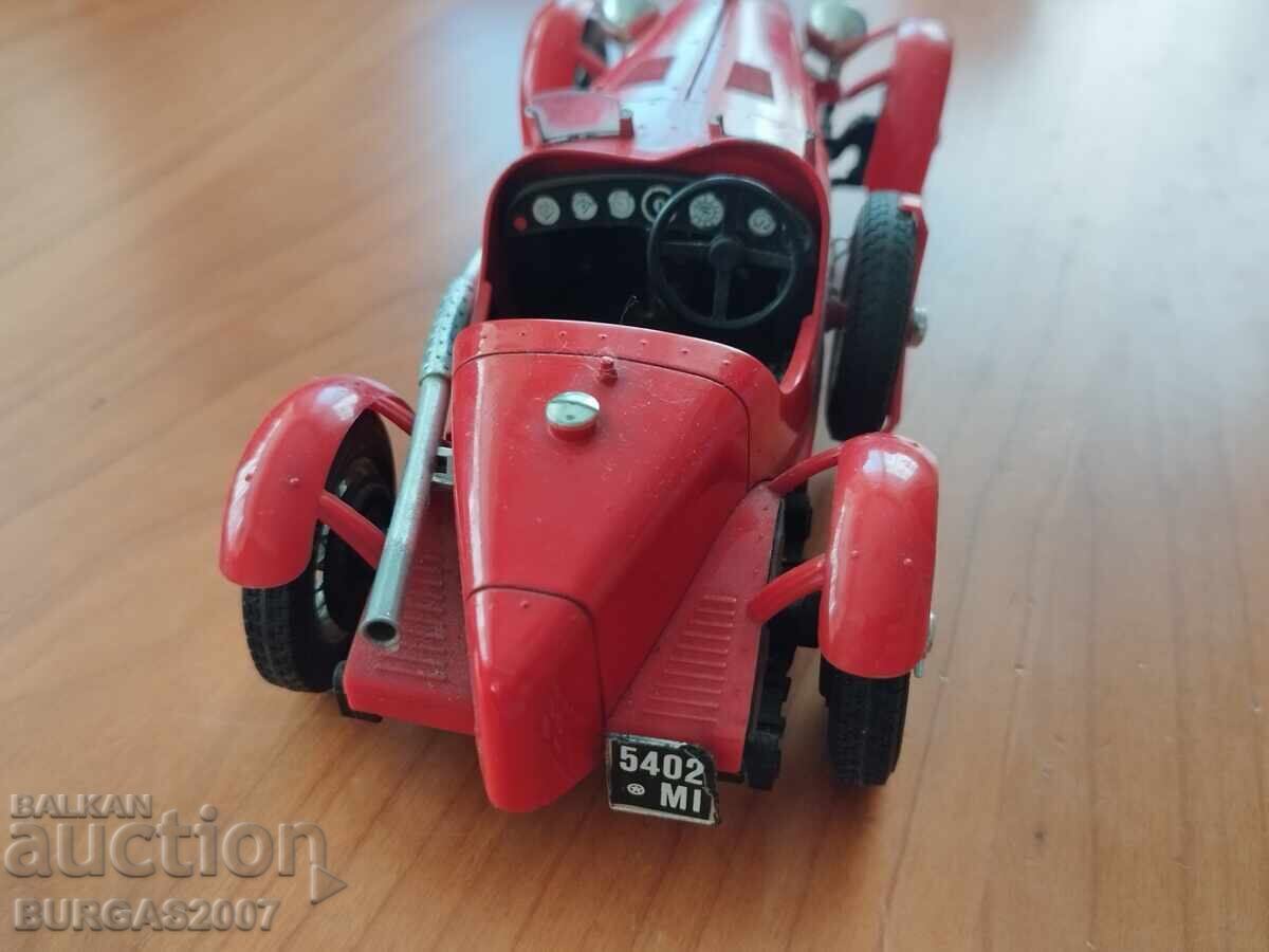 Аукцион Mетална количка, Alfa Romeo , Made in Italy, 1/18
