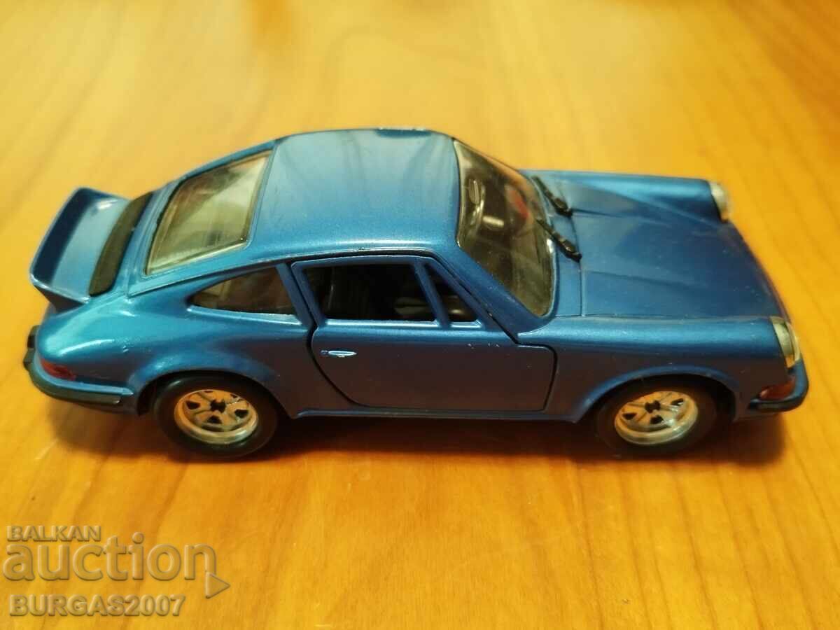 Стара метална количка, Porsche CARRERA, Made in Italy с цена € 55.00 | 107.57 лв.