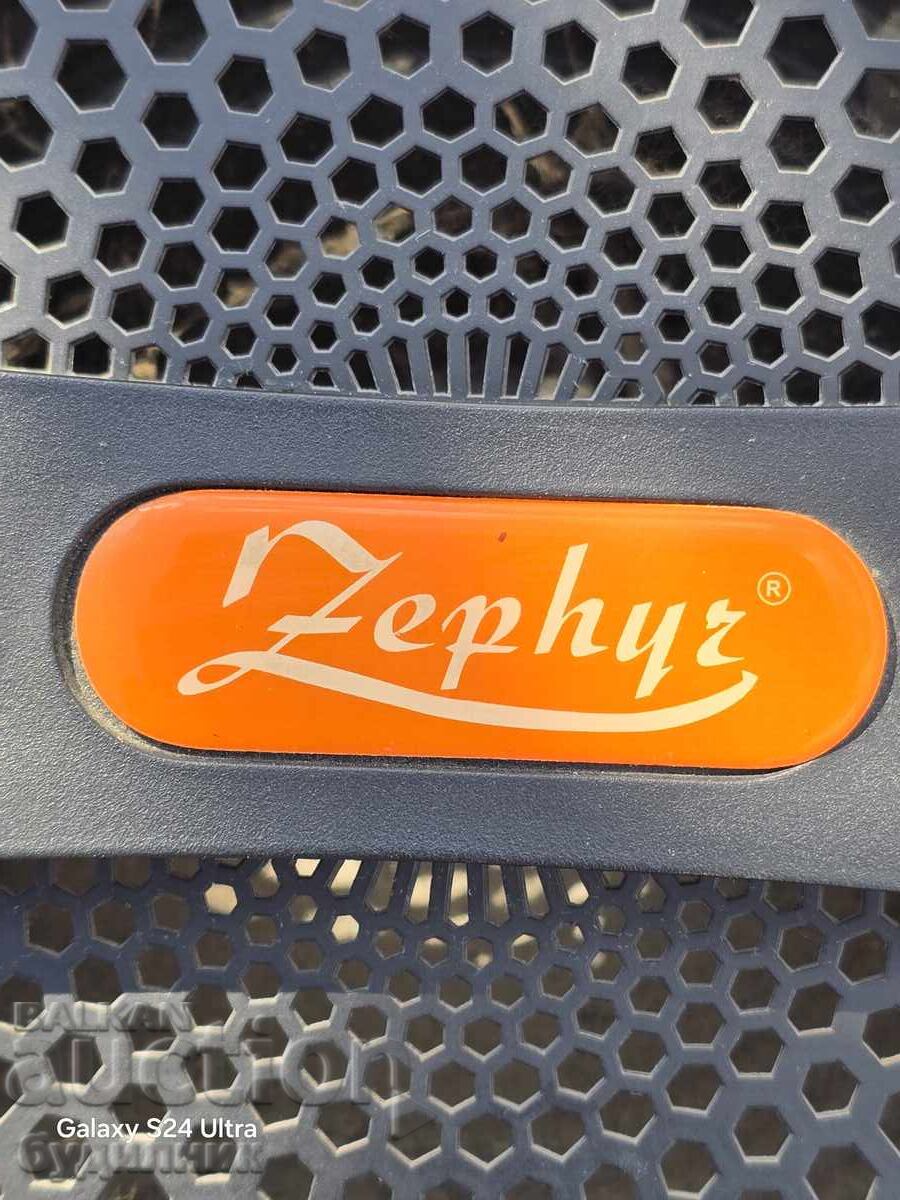 Auction  Karaoke with 2 microphones. Condition visible in the photos. Working