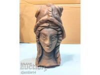 Κεραμικά, δημιουργία της Γκένκα Μλαντένοβα