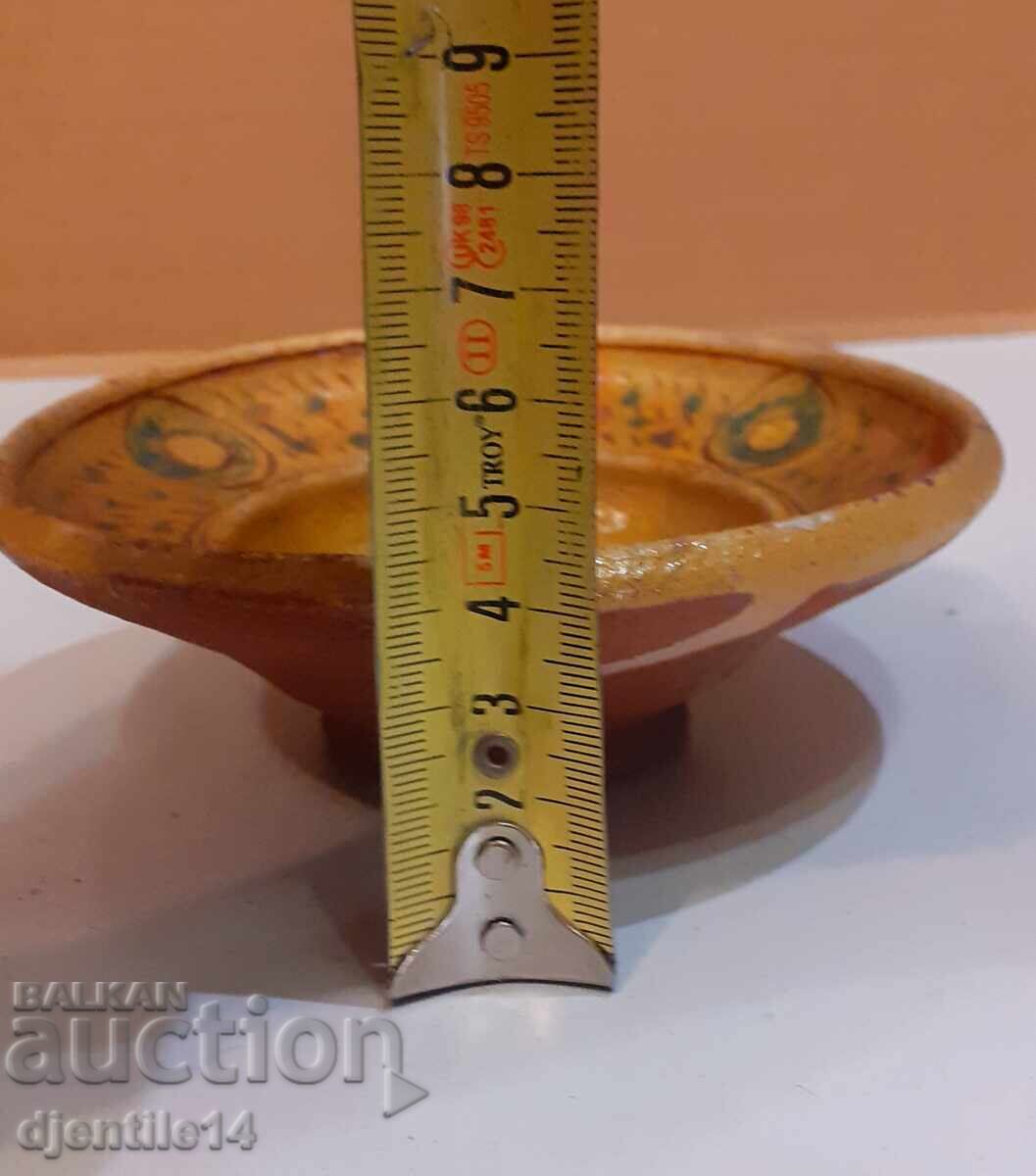 Παράδοση Κεραμικά, δημιουργία της Γκένκα Μλαντένοβα