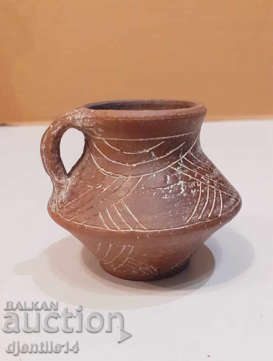 Κεραμικά, δημιουργία της Γκένκα Μλαντένοβα