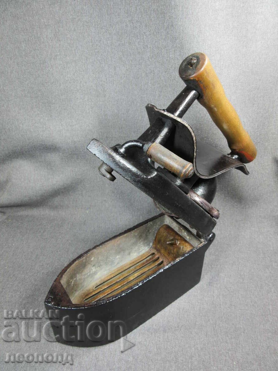 ΠΑΛΑΙΑ ΡΕΤΡΟ ΜΑΝΤΕΜΕΝΙΑ ΣΙΔΕΡΩΤΡΑ ΜΕ ΚΑΡΒΟΥΝΑ, ΚΑΜΙΝΑΔΑ ΚΑΙ ΚΛΑΠΕΤΟ - 6