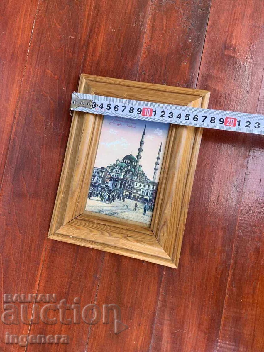 Auction  PAINTING FRAME WOOD REPRODUCTION PHOTO GLASS