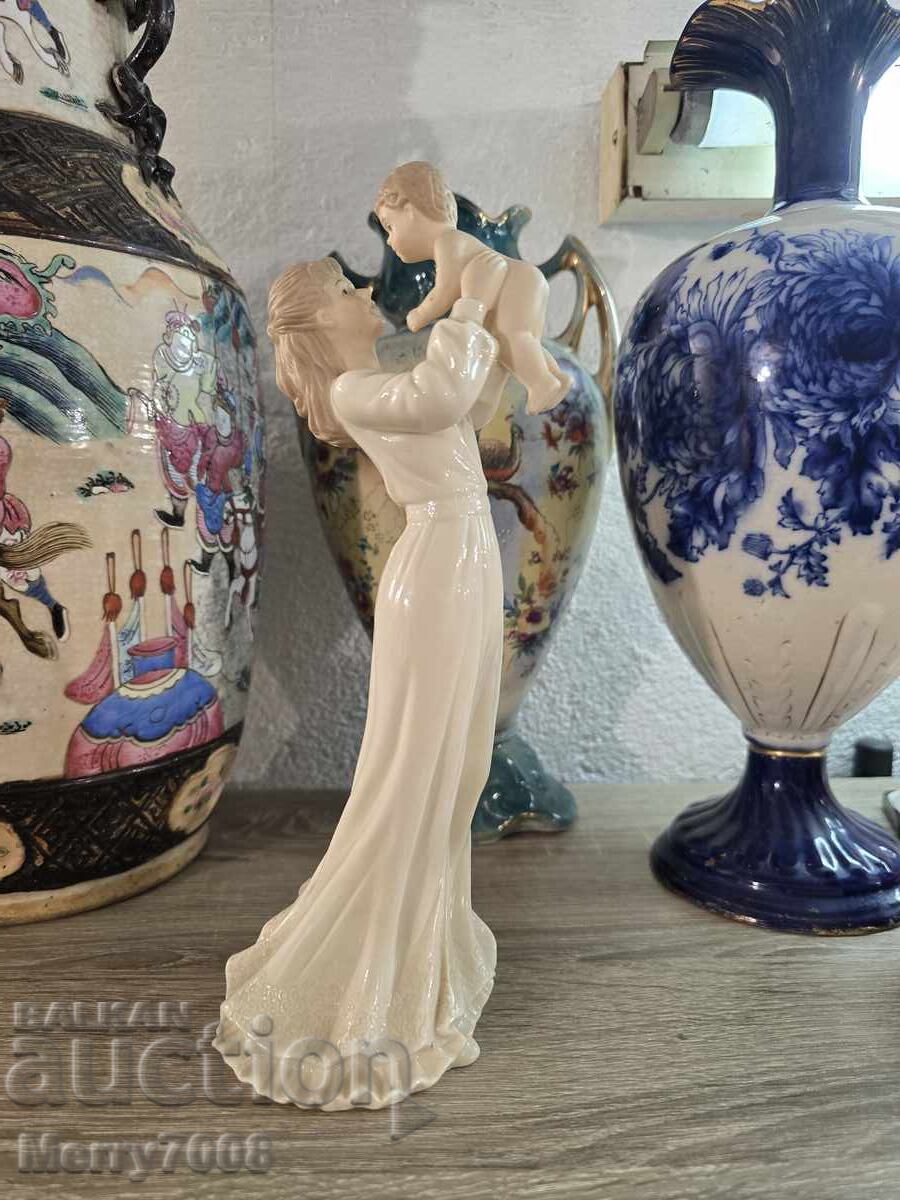 „The Regal Collection” și poartă numele „Constance” !!!