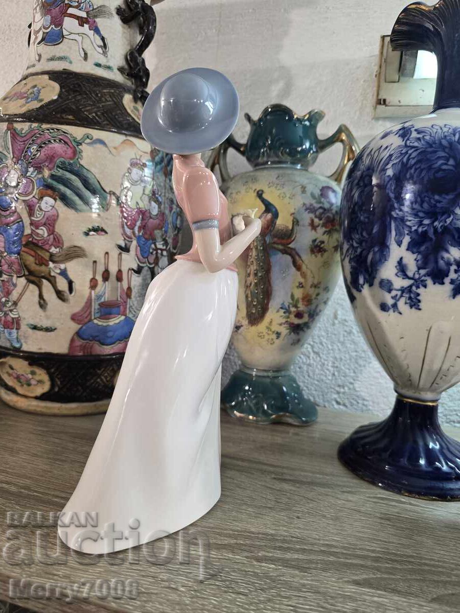 Κατασκευασμένο από τη NAO by Lladro, χειροποίητο στην Ισπανία !!! - 5