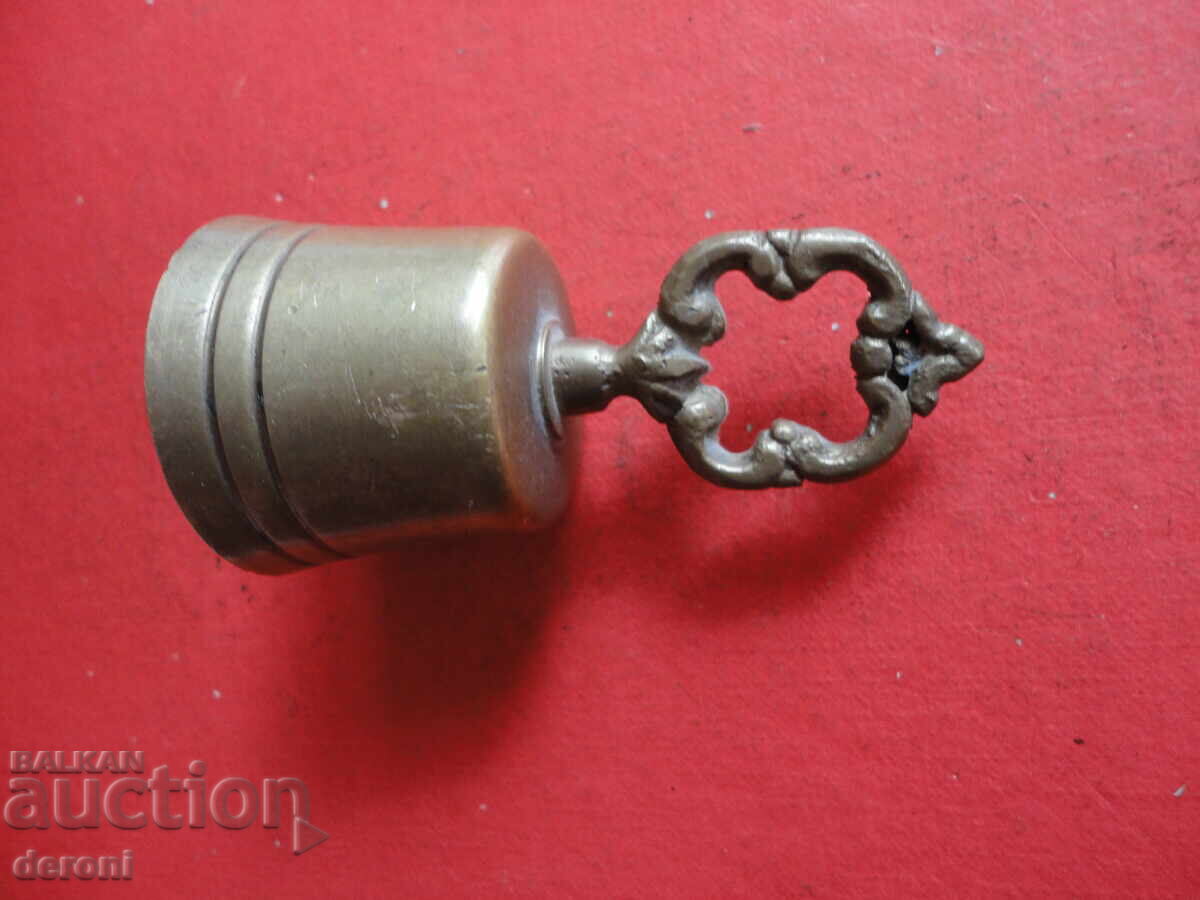 Аукцион Бронзов звънец камбанка чан 3 Аукцион Бронзов звънец камбанка чан 3