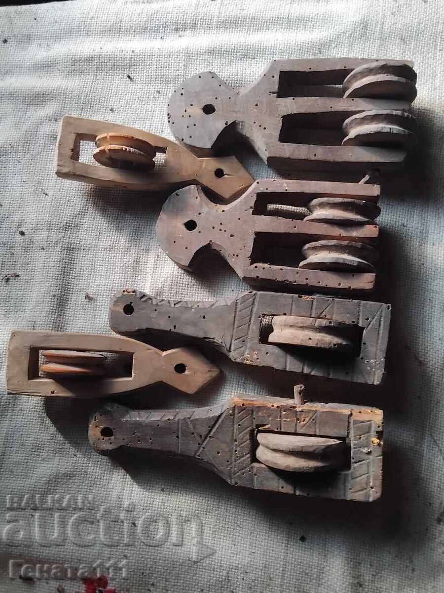 Bobine vechi de lemn