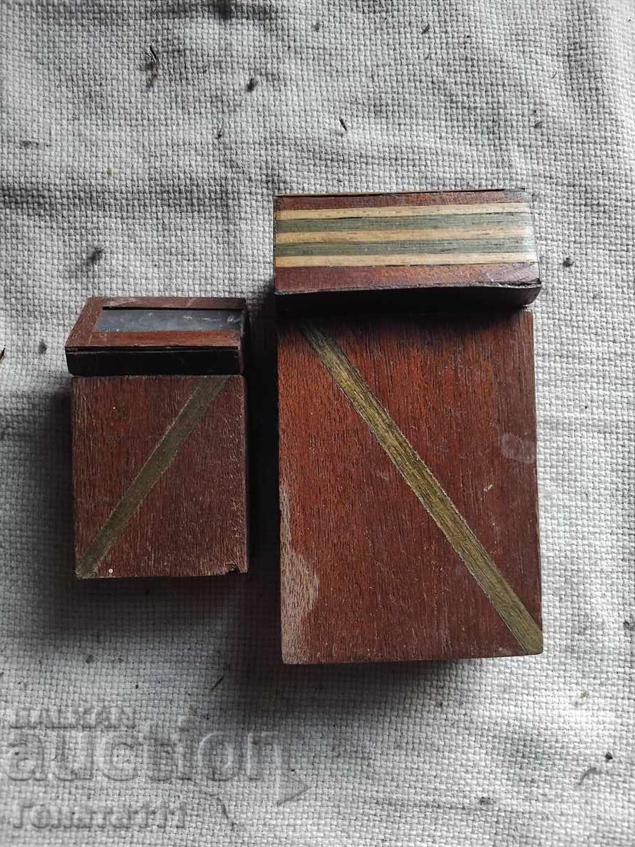 Licitație Cutie veche de tabac și chibrituri