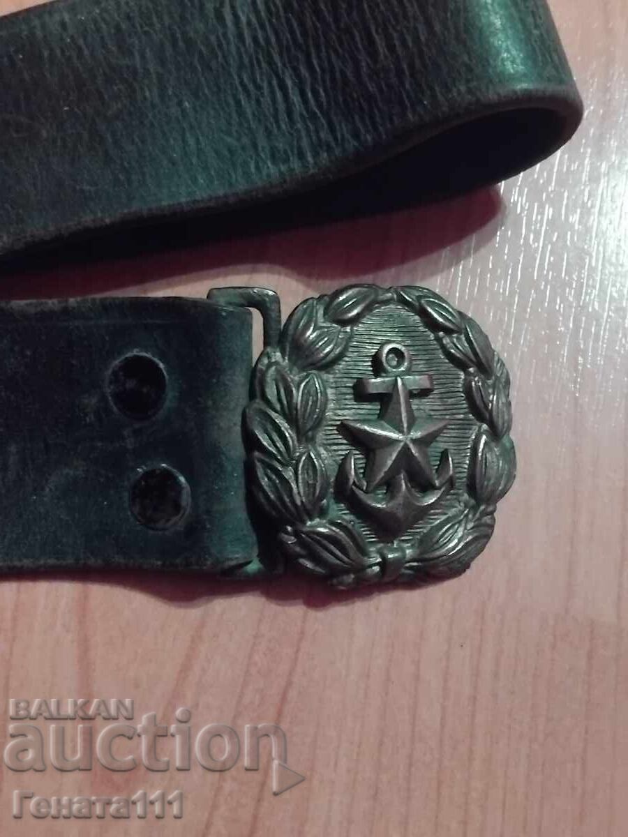 Toc și curea militară veche cu preț € 25.00 | 48.90 BGN