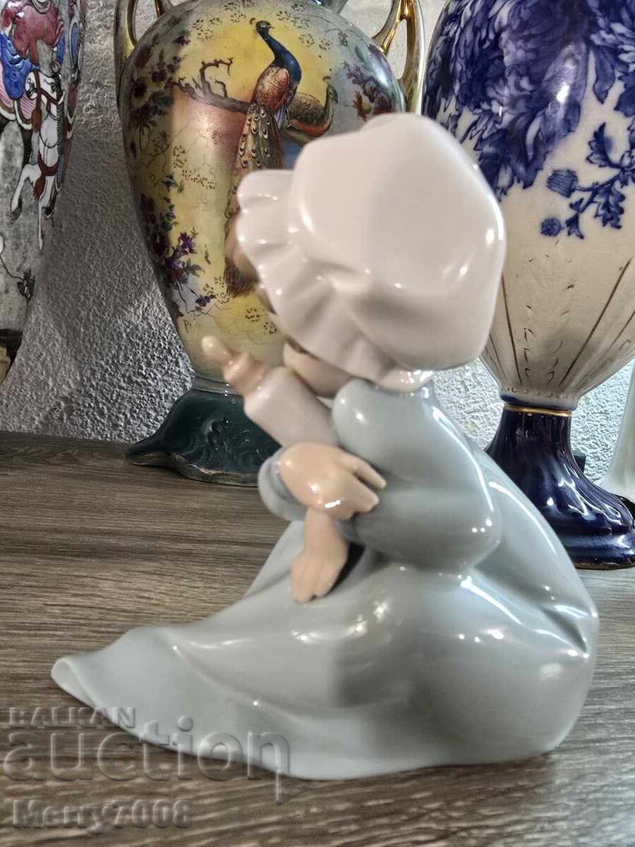 Collectible Lladro porcelain figurine !!! with price € 0.01 | 0.02 BGN