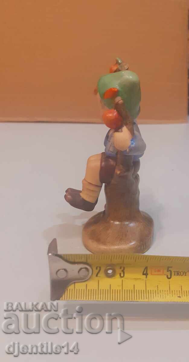 Δημοπρασία Πορσελάνινη φιγούρα Hummel