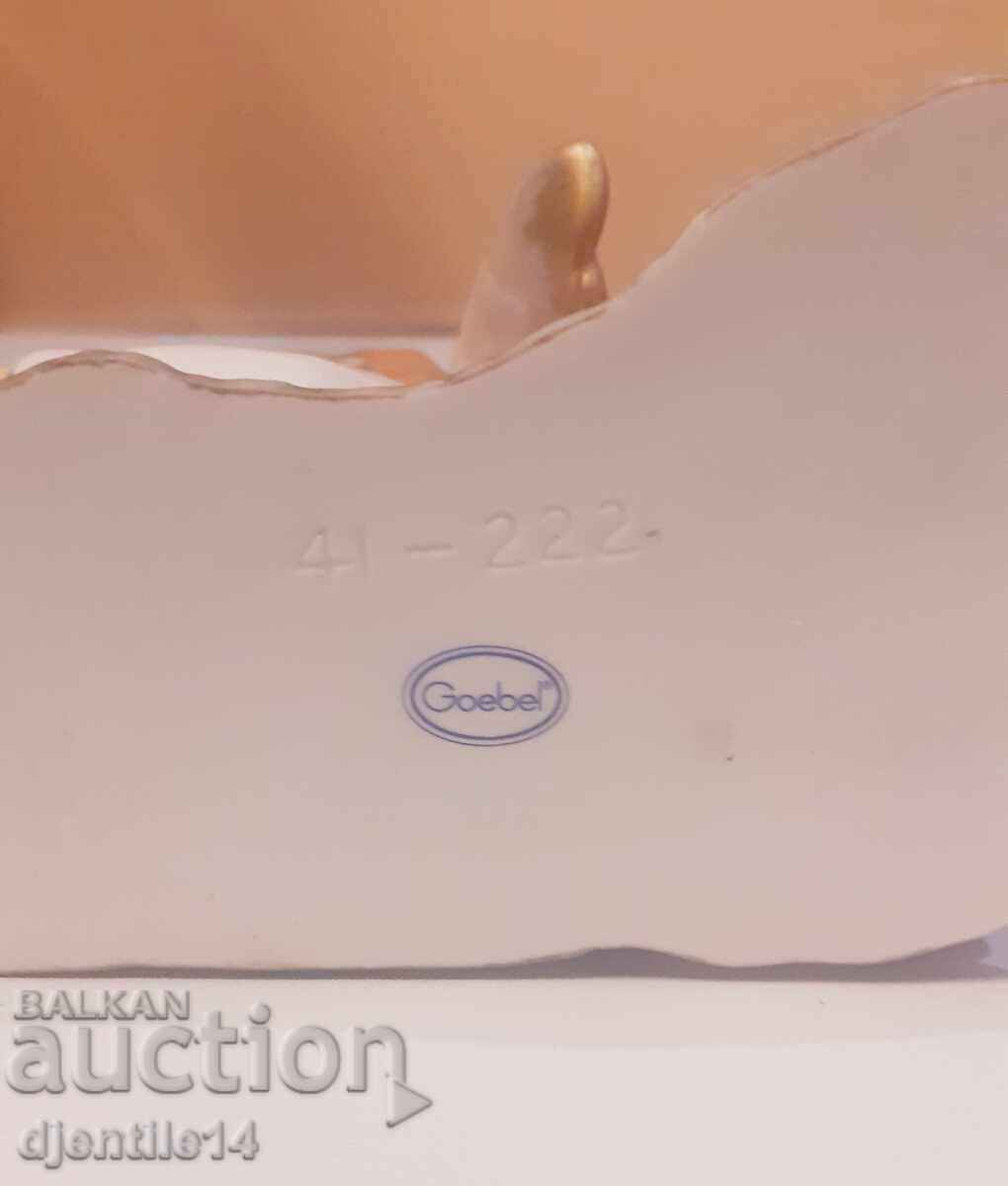 Порцелан гьобел с цена € 55.00 | 107.57 лв.