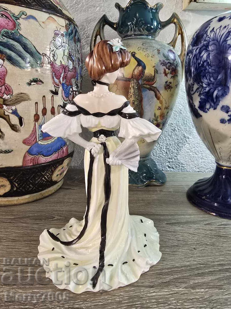 Licitație "Golden Age" de la Coalport, Anglia, produsă în 1987 Licitație "Golden Age" de la Coalport, Anglia, produsă în 1987
