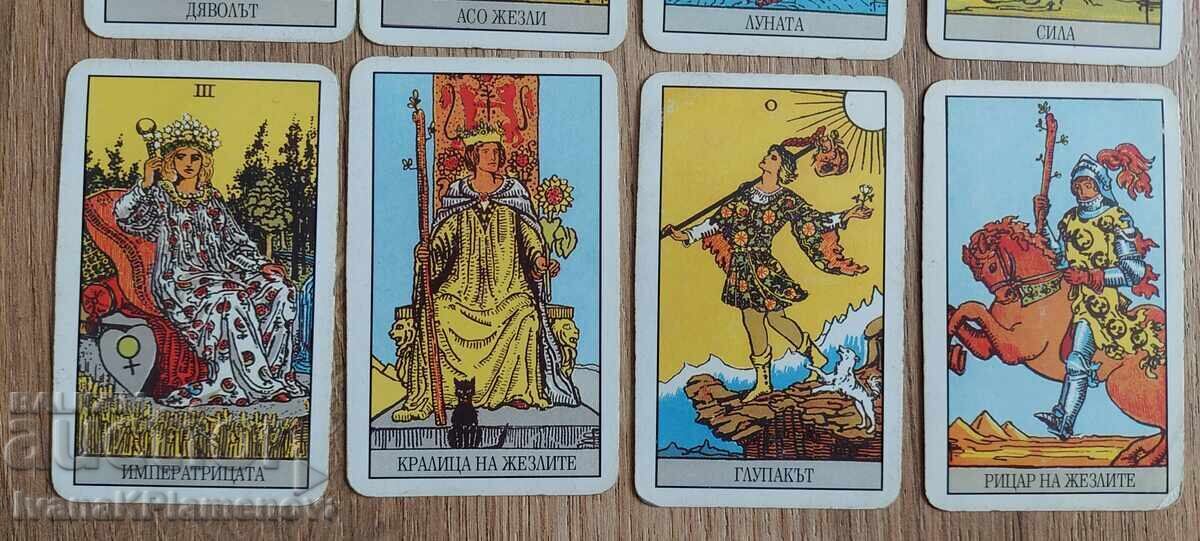 Cărți de tarot 78 de piese pentru cunoscători cu preț € 12.00 | 23.47 BGN