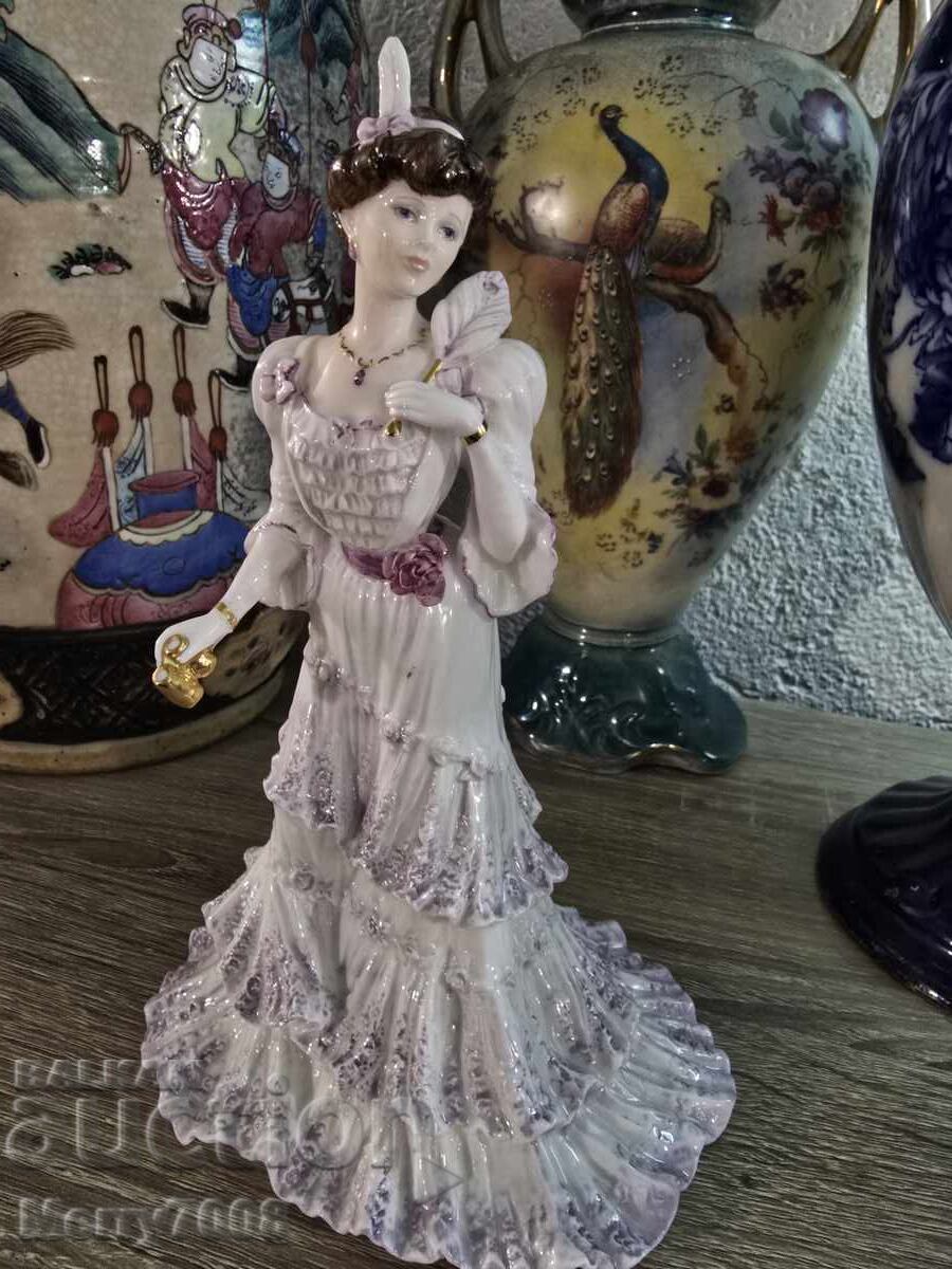 „Golden Age” de la Coalport, „Eugenie: First Night at the Opera”