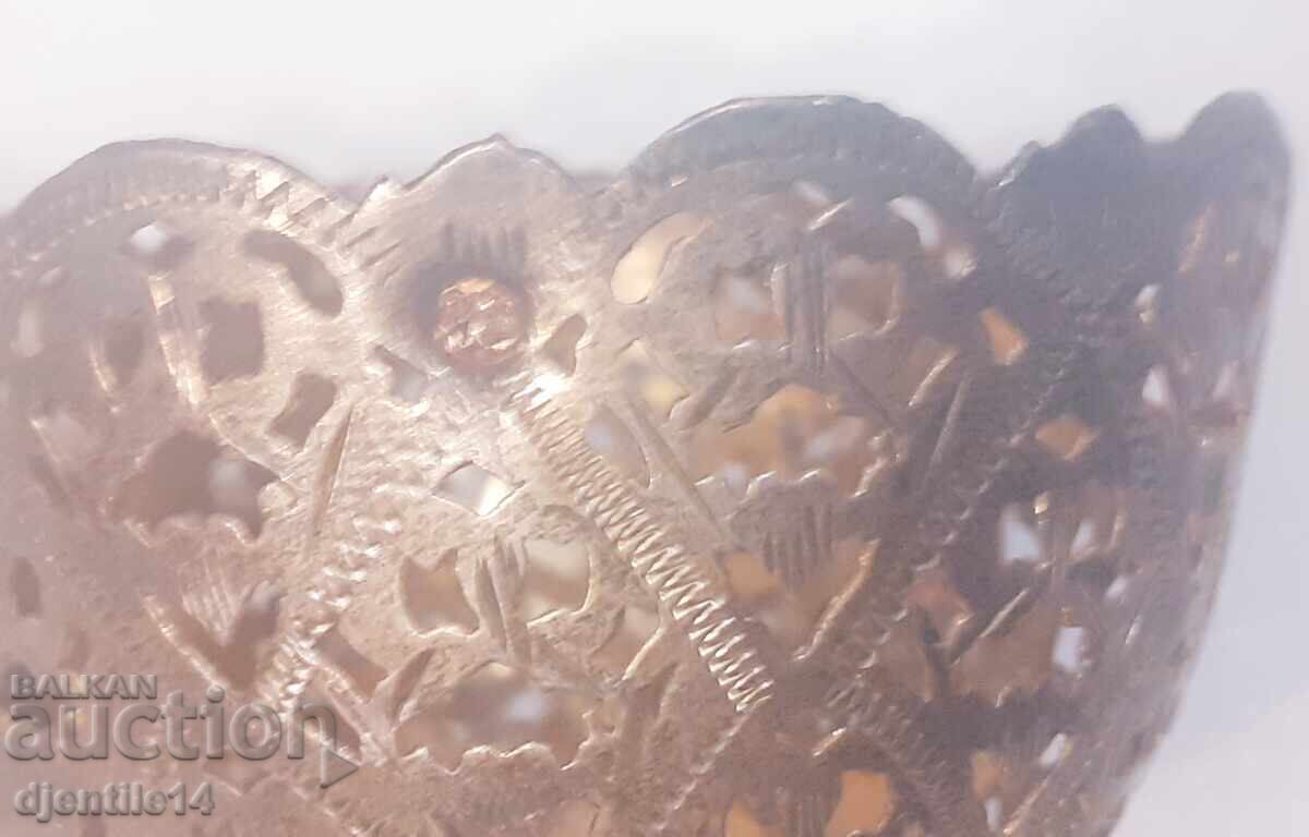 Licitație Zarf, argint filigranat, porțelan cu tugra