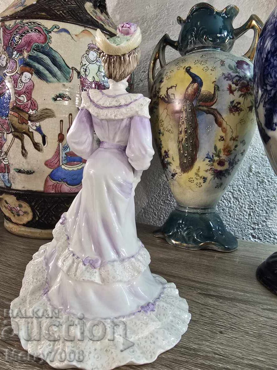 Παράδοση "Golden Age" της Coalport, με τίτλο "Louisa at Ascot"!