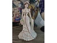 „Golden Age” de la Coalport, „Charlotte – A Royal Debut”